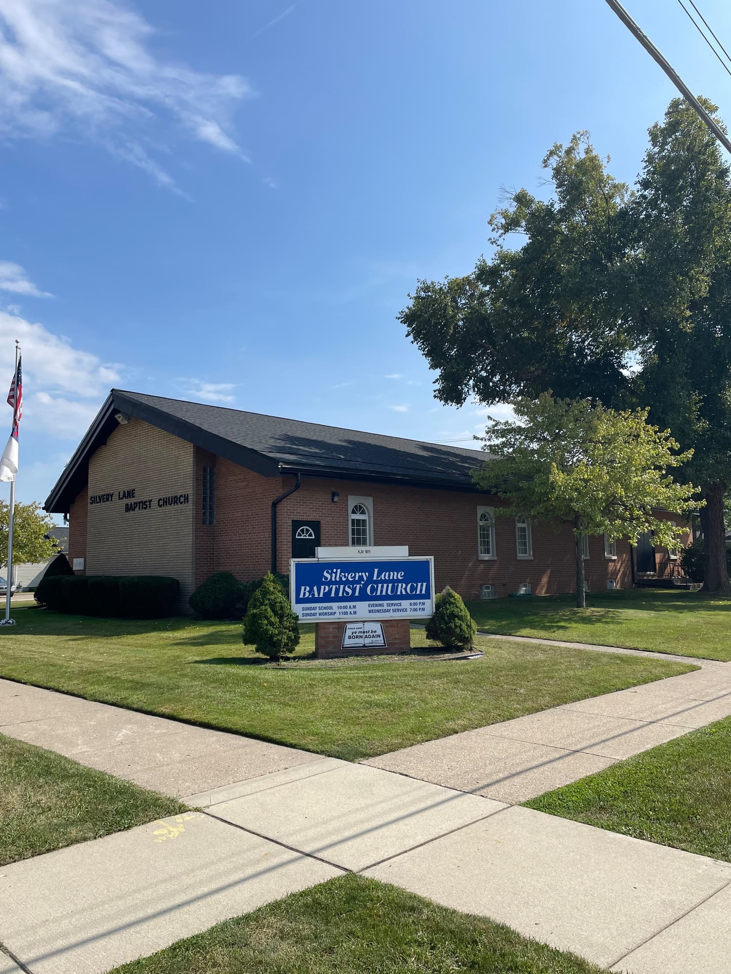 Silvery Lane Baptist Church building, Dearborn Heights, MI